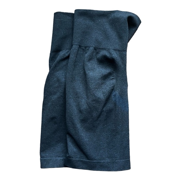 Scrunch Seamless Bike Short, High Waisted Butt Lifting, Luna by Lucy- Small size - Picture 8 of 9